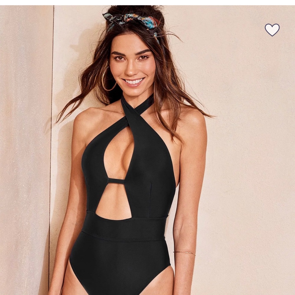 🩱One-Piece Bathing Suit | Convertible Style | Medium | Black | Ve…